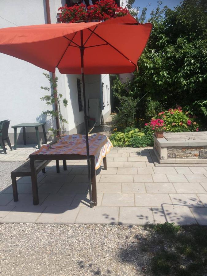 Hostel-Sezanalokev B&B Экстерьер фото